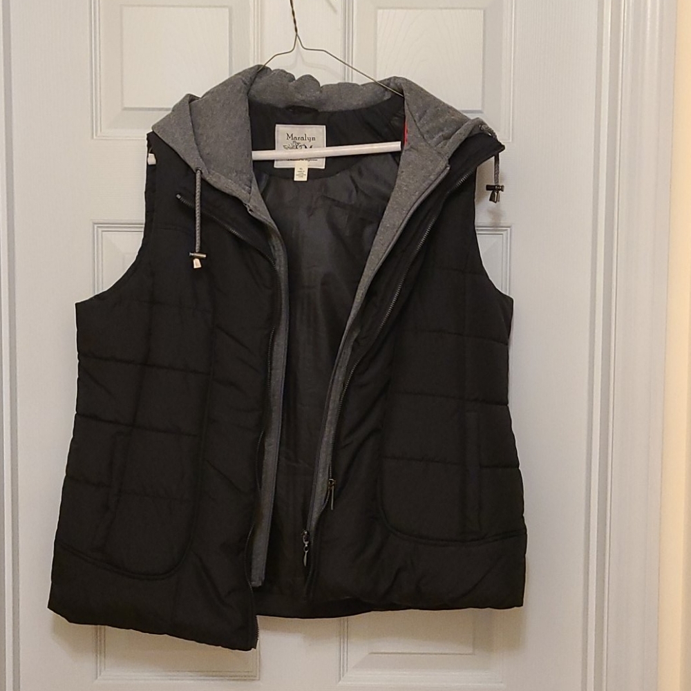 hooded vest